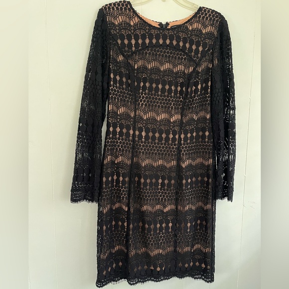White House Black Market Black Midi Lace Sheath Dress Size 10 12 - Picture 1 of 16